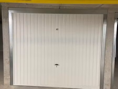 garage à louer