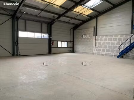 local d'activité 360 m²