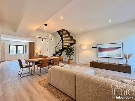 maison 5 pièces 155 m²
