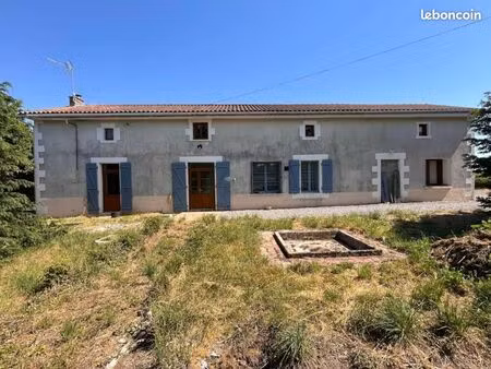 longère 4 pièces 192 m²