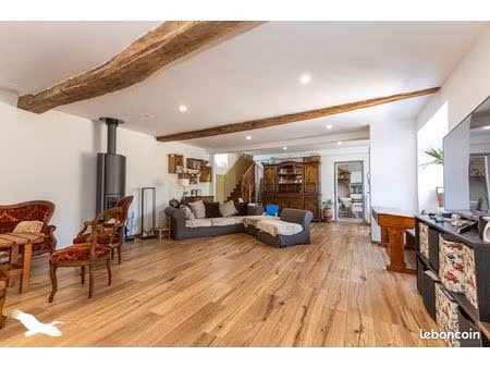 maison 7 pièces 180 m²