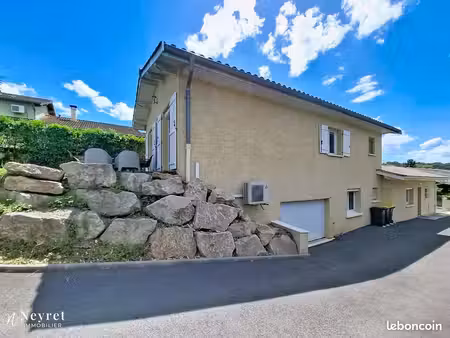 maison 7 pièces 140 m²