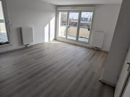 appartement 3 pièces 63 m²