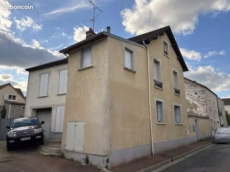 immeuble 151 m² porcheville