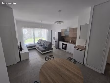 appartement t2 meublé au calme