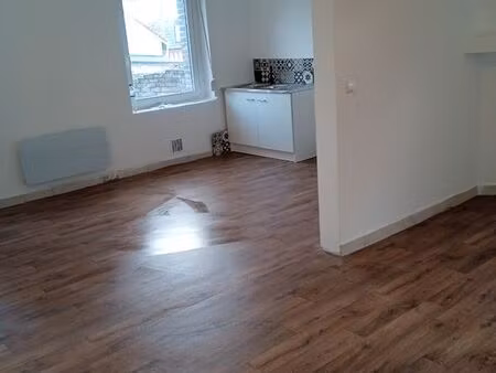 appartement rénové 2 chambres