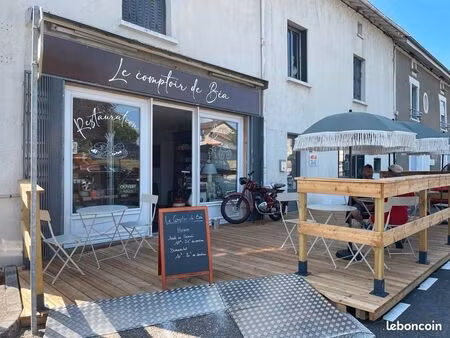 fonds de commerce snack  épicerie fine 168 m²