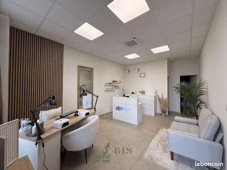 local commercial 38 m² le coteau