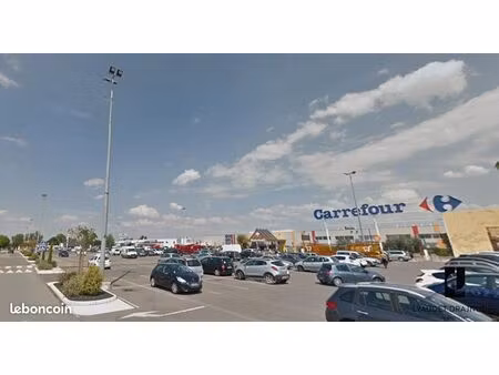local commercial 547 m² mably