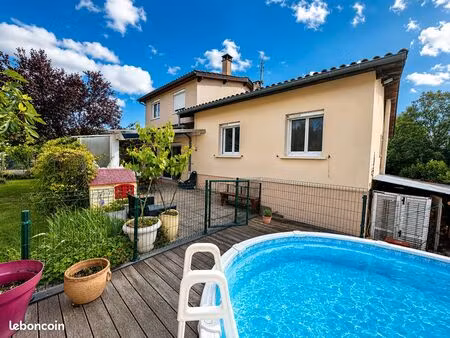maison 8 pièces 140 m²