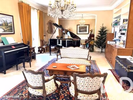 maison 7 pièces 280 m²