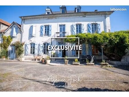 propriété 8 pièces 297 m²