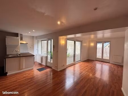 maison de ville 3 pièces 68 m²