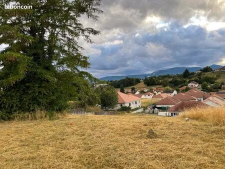 terrain constructible 1400m2