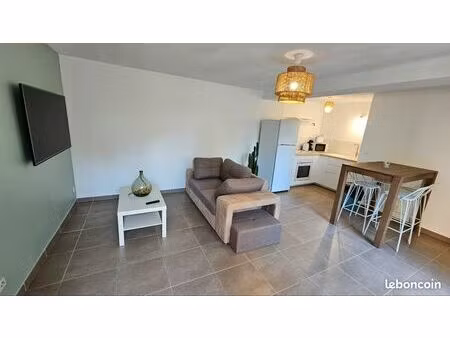 rare a la vente. t3 carqueiranne