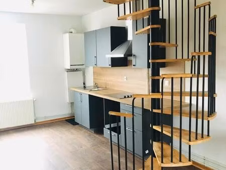 magnifique t3 en duplex refait à neuf