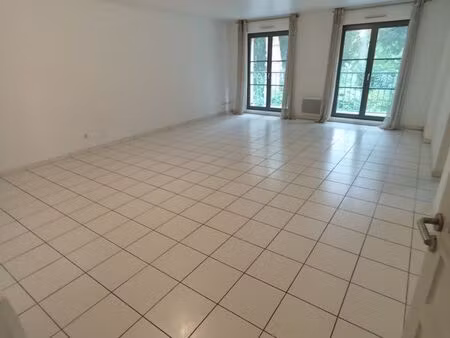 appartement à louer dans résidence récente très calme