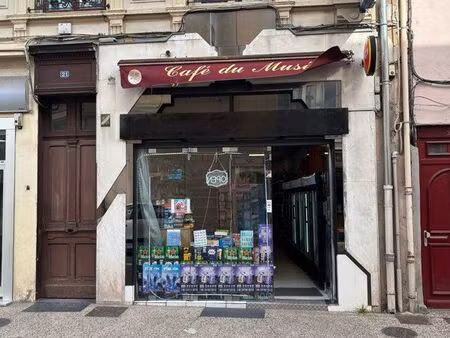 local commercial à louer - centre de roanne