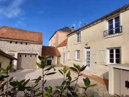 maison ancienne en pierre -130m2- orsonville