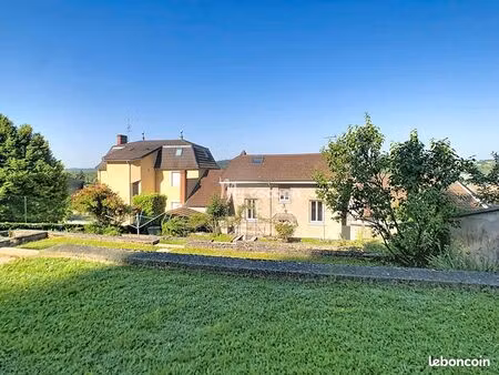 maison de ville 8 pièces 168 m²