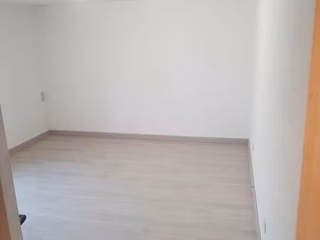 maison 4/5 chambre cour  terasse  jardin et garage