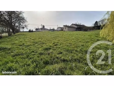 terrain 1 372 m² saint cyr sur menthon