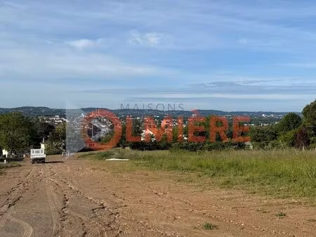 terrain 978 m² arthes