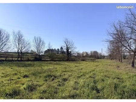terrain 620 m² cunac