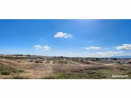 terrain 825 m² pollestres