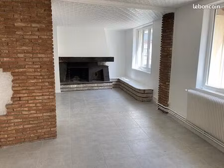 logement renove cour et box