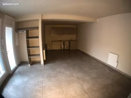 t2 neuf proche lycée marie curie