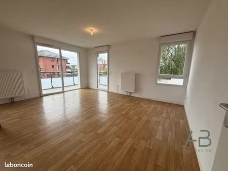 appartement 3 pièces 65 m²