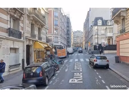 boutique 76 m² paris