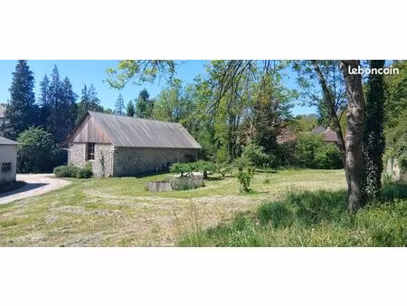local industriel 200 m²