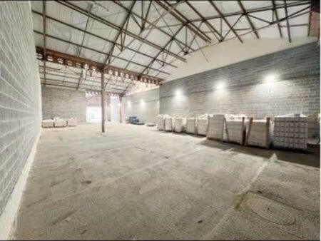 entrepôt hangar local box activité/stockage 471m2
