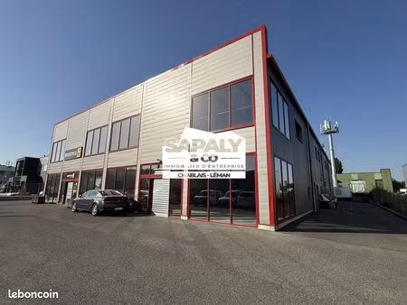 local 312 m² douvaine