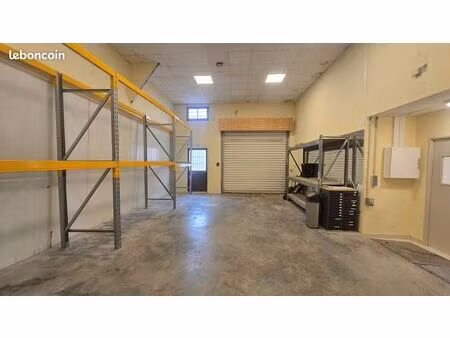 local 730 m² la crau