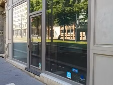 local 50 m² saint-étienne
