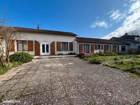 vend maison chabournay