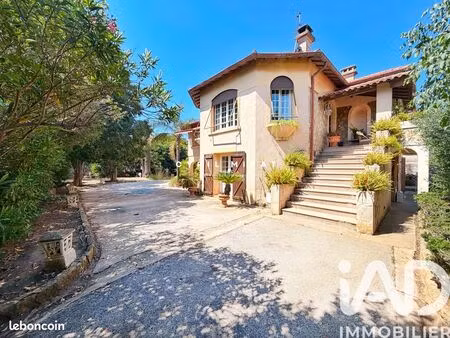 maison 7 pièces 175 m²