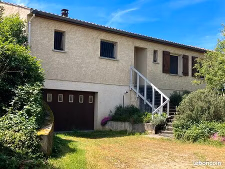 maison familiale 130 m² – 5 chambres - sous-sol 150 m² – jardin clos piscinable 1 250 m² –
