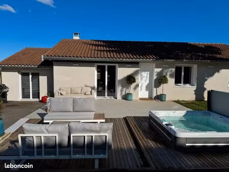 maison plain-pied et hors lotissement 120m2 (4 chambres) sur la commune de montanay  hyper