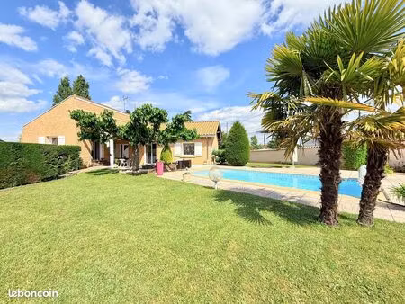 villa 5 pièces 115 m²
