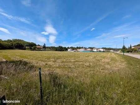 terrain 512 m² bourg saint christophe
