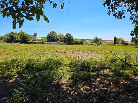 terrain à bâtir 1099m²