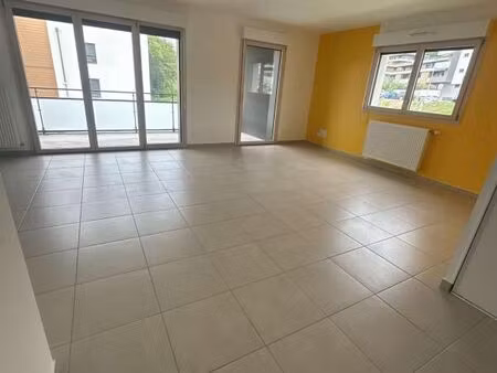 appartement 3 pièces 68 m²