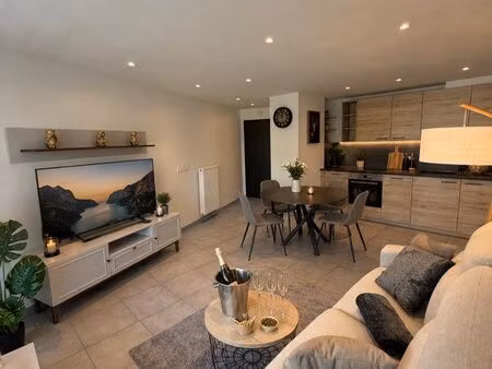 superbe t2 - terrasse et garage privé - refait à neuf - challes-les-eaux