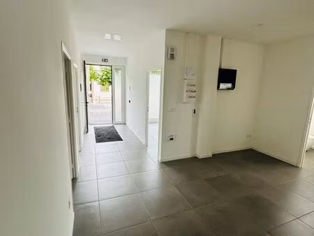 location cabinet médical / dentaire 110m2