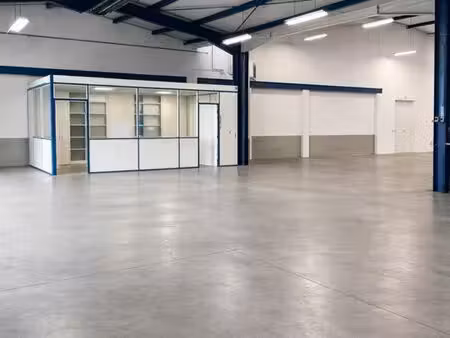 entrepot indépendant 1100m² - investisseurs ou exploitants