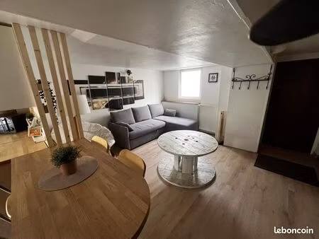 maison de ville 70 m² – 2 chambres – terrasse 50 m² – centre bouleurs – proche disney